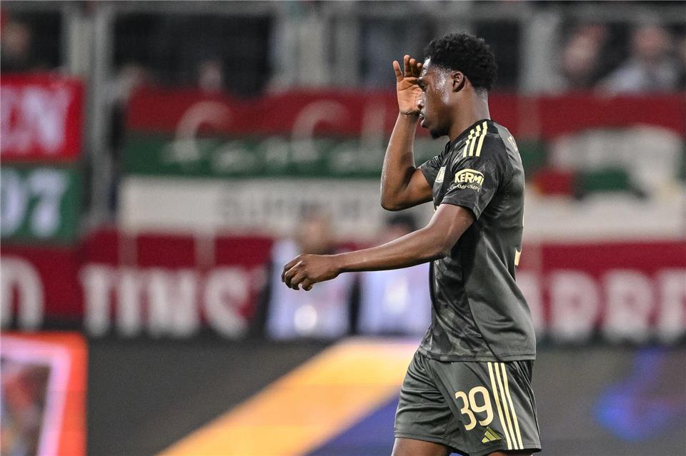 Köhn sah beim FCA die Rote Karte.Harry Langer/dpa