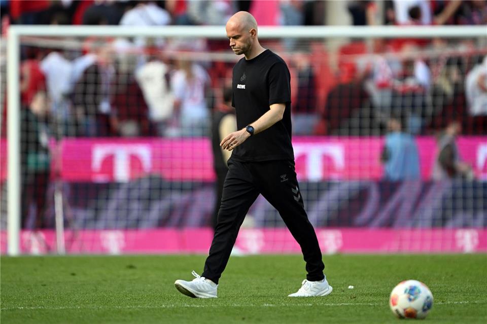 Kölns Trainer René Wagner wollte die Kritik am Rasen nicht unkommentiert stehen lassen. Federico Gambarini/dpa