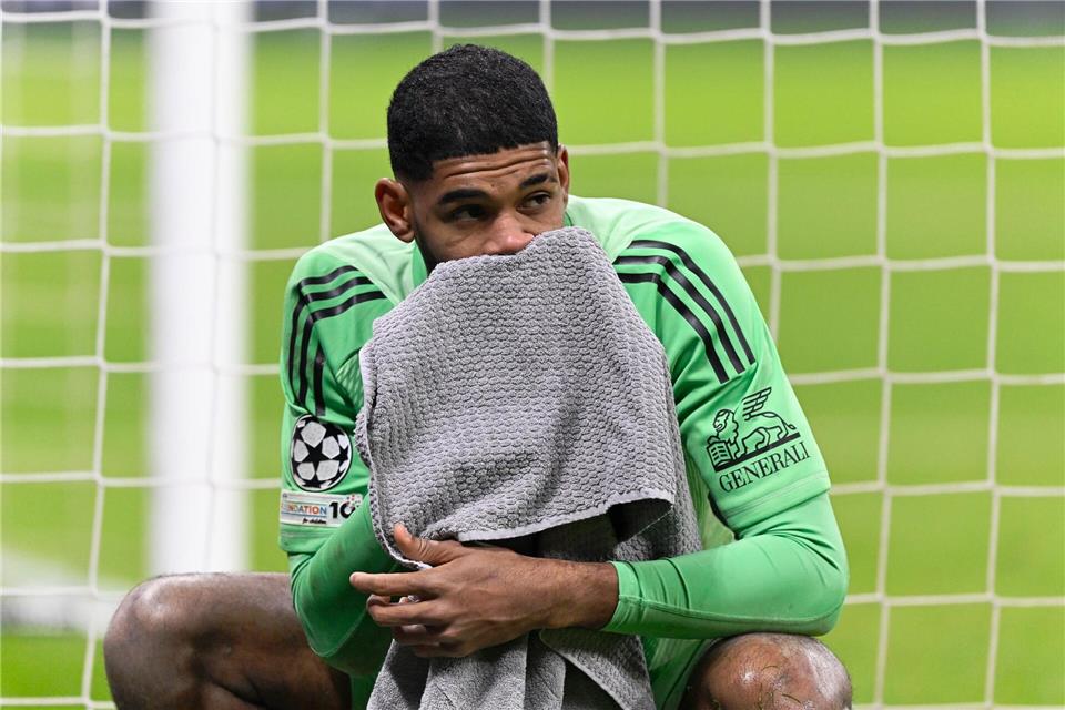 Können Kaua Santos und seine Frankfurter Teamkollegen endlich mal wieder jubeln?Uwe Anspach/dpa