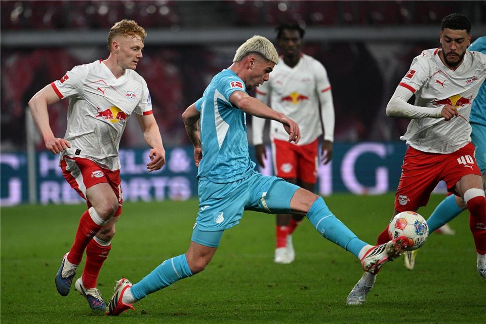 Könnte trotz der erlittenen Kopfverletzung gegen die Türkei ein Kandidat für den Kader im Duell mit Mainz sein: Hoffenheims Kosovare Albian Hajdari. (Archivbild)Julius Frick/dpa