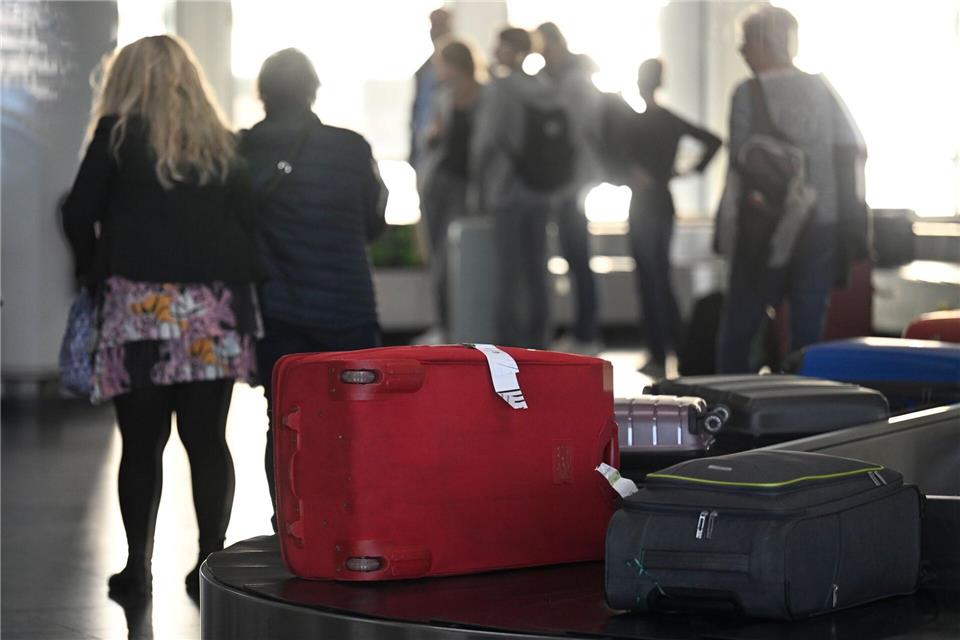 Koffer weg, Urlaubslaune auch? Für Pauschalreisende kann es bei verlorenem Gepäck neben Ersatz für den Inhalt auch Geld vom Reisepreis zurück geben.picture alliance/dpa