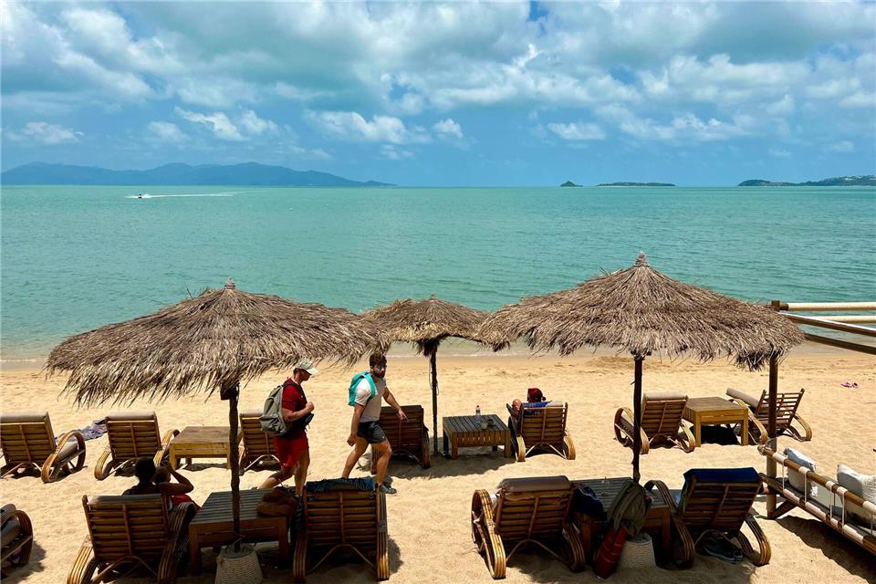 Koh Samui im Golf von Thailand ist auch für viele Deutsche ein beliebtes Urlaubsziel. (Archivbild)Carola Frentzen/dpa