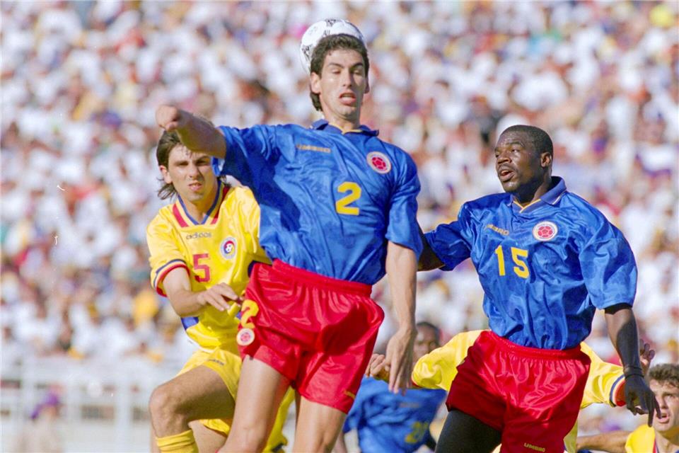 Kolumbiens Spieler Andres Escobar bei der WM 1994. Der Verteidiger wurde während des Turniers erschossen. (Archivbild) Bildbyrån/Zuma Press/dpa