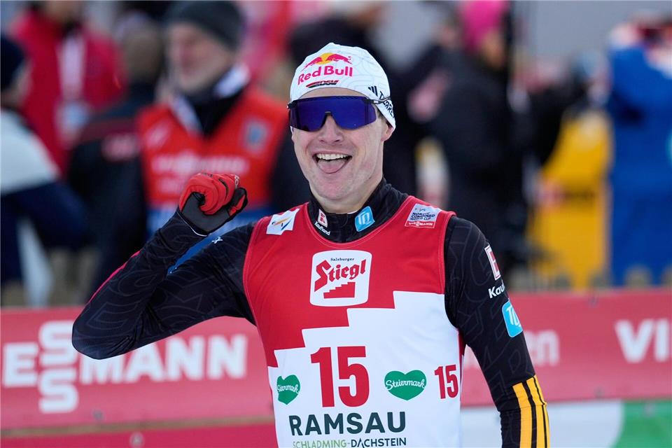 Kombinierer Vinzenz Geiger bedauert die Reduzierung der Quotenplätze für Olympia. (Archivbild)Matthias Schrader/AP/dpa