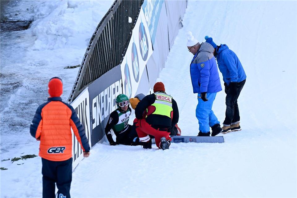 Kombinierer Wendelin Thannheimer stürzte beim Skispringen.Emmi Korhonen/Lehtikuva/dpa