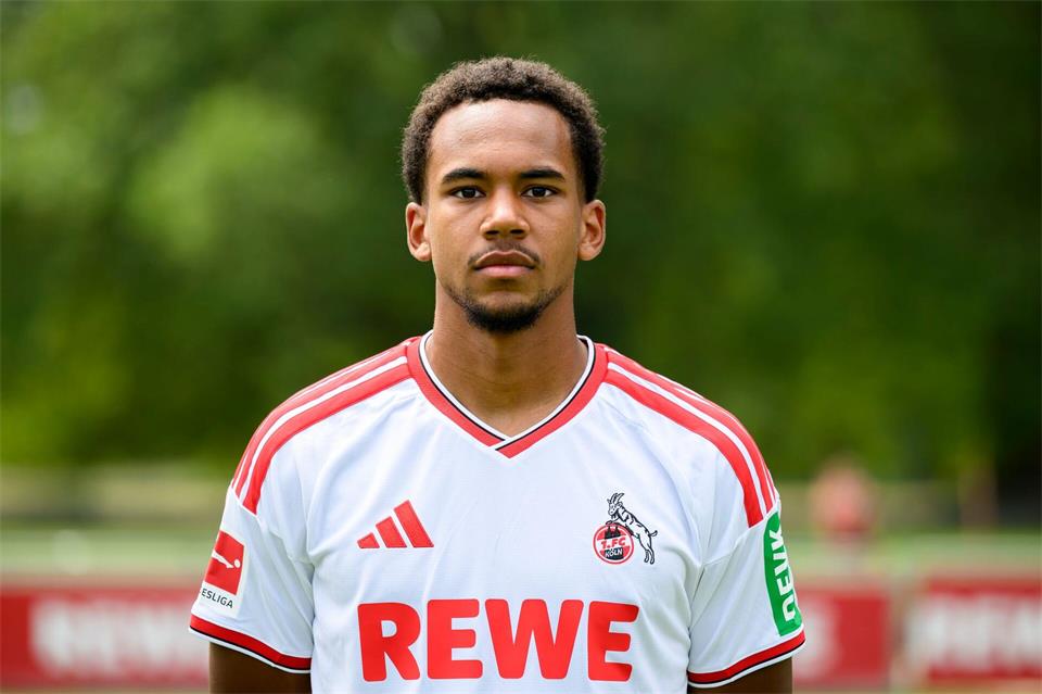 Kommt vom 1. FC Köln zum FC St. Pauli: Youssoupha Niang. (Archivbild)  Anke Waelischmiller/dpa