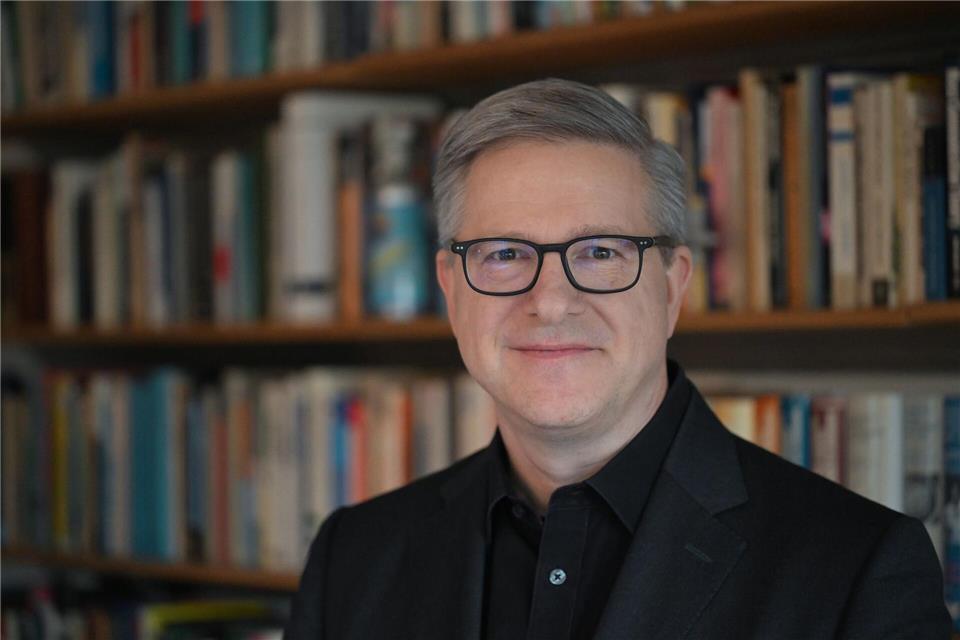 Kommunikationsexperte Frank Brettschneider lehrt an der Universität Hohenheim. (Archivbild)Bernd Weißbrod/dpa