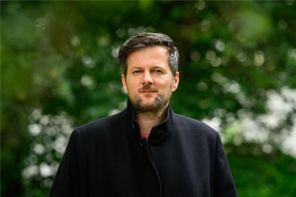 Kommunikationsexperte Martin Fuchs betont: Der Einsatz von KI müsse transparent gemacht werden.Jonas Walzberg/dpa