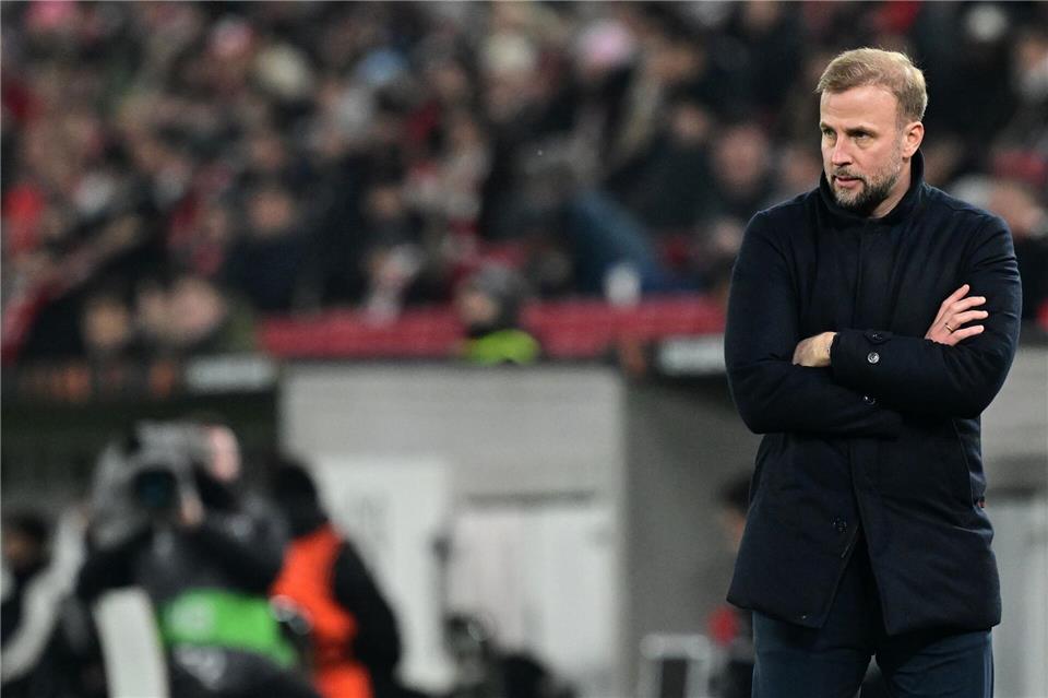 Konnte trotz eines starken Beginns am Ende nicht ganz zufrieden sein: VfB-Trainer Sebastian Hoeneß.Bernd Weißbrod/dpa