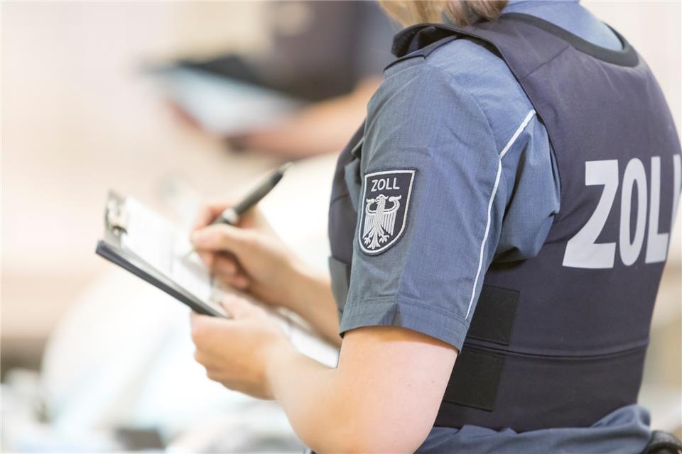 Kontrollen hinsichtlich Schwarzarbeit sind eine der Hauptaufgaben des Zolls. Auch in Raesfeld waren die Beamten im Einsatz.
