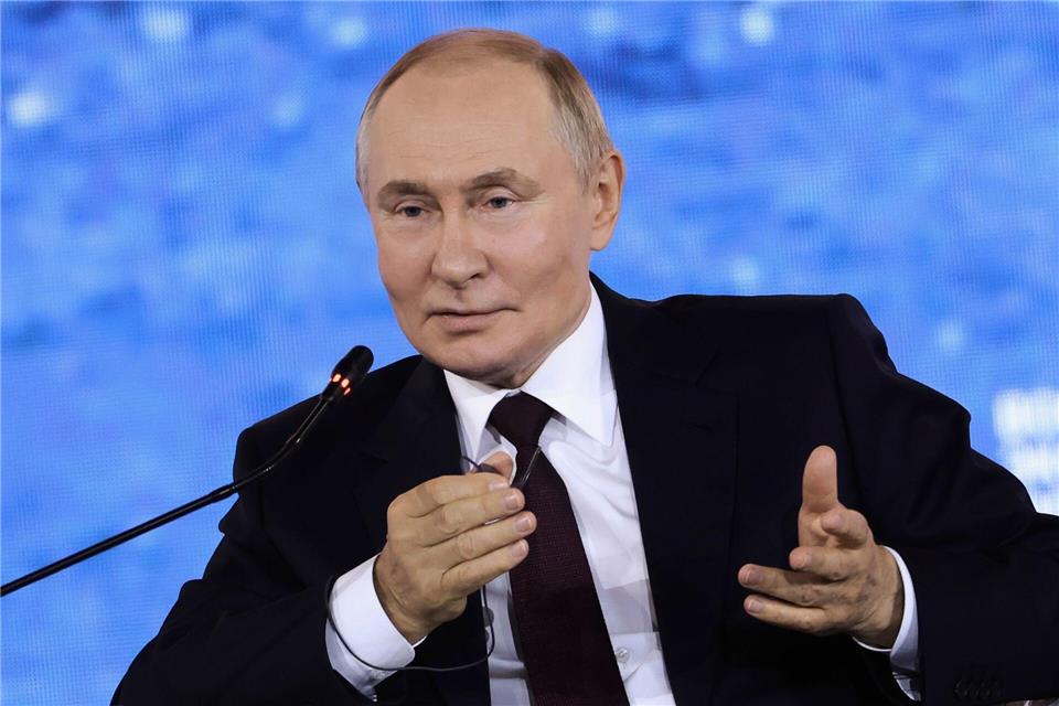 Kremlchef Wladimir Putin lehnt Truppen aus Nato-Staaten in der Ukraine kategorisch ab.Stepan Pugachev/Roscongress Foundation/AP/dpa