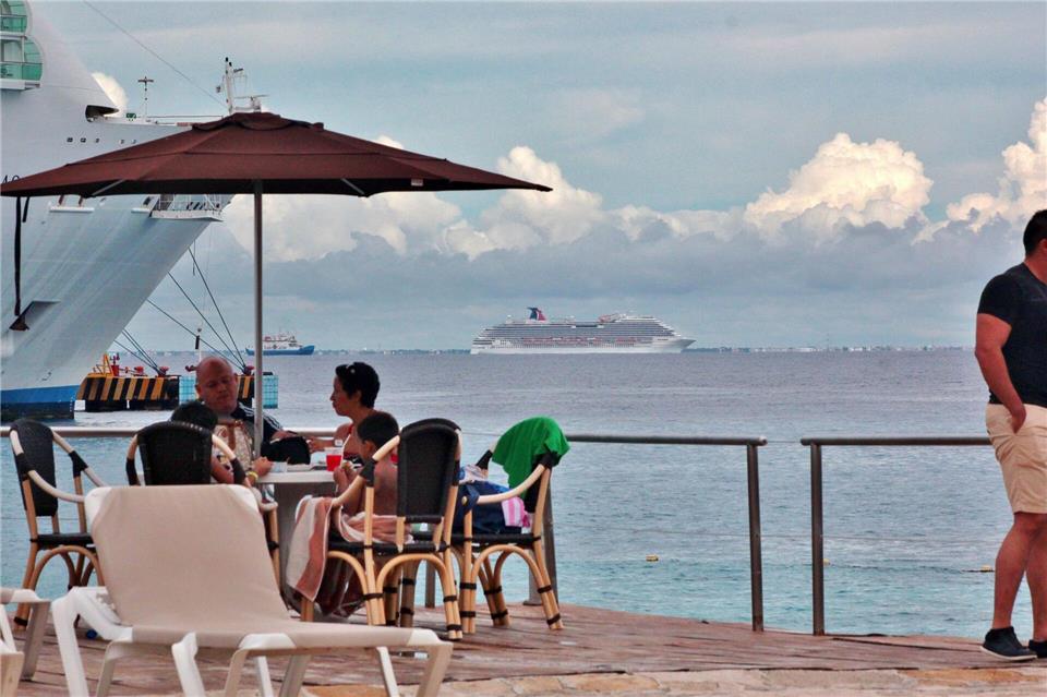 Kreuzfahrtpassagiere aufgepasst: Seit Januar 2026 sind Einfuhr und Verkauf von Vapes und E-Zigaretten in Mexiko verboten, auch für Touristen.Gustavo Villegas/epa/dpa-tmn