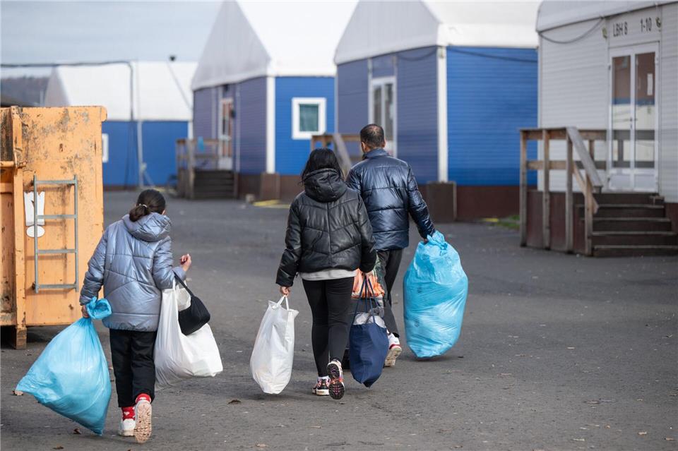 Krieg, Verlust, Flucht: Geflohene in Hessen leiden oft unter traumatischen Erlebnissen. (Symbolbild)Boris Roessler/dpa