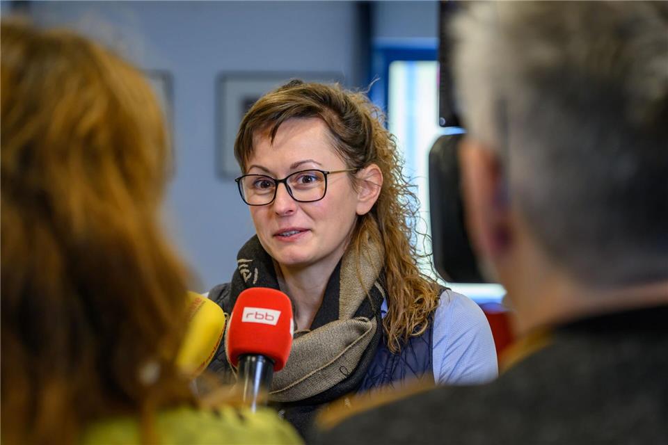 Krisenmanagement ist nötig: Agrarministerin Hanka Mittelstädt berät über das Vorgehen nach dem Ausbruch der Maul- und Klauenseuche. Patrick Pleul/dpa