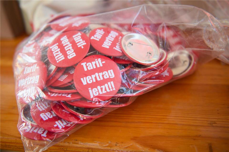 Kritik an der Anzahl von Tarifbindungen im Nordenkommt vom Deutschen Gewerkschaftsbund. (Symbolbild)Gregor Fischer/dpa