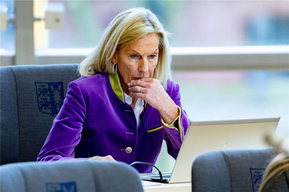 Kritisch sieht Rechnungshof-Präsidentin Gaby Schäfer die Finanzentwicklung.Axel Heimken/dpa