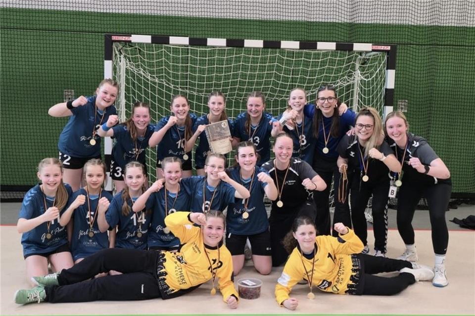 Krönte vor heimischem Publikum eine starke Saison: die weibliche D-Jugend des TV Borken.