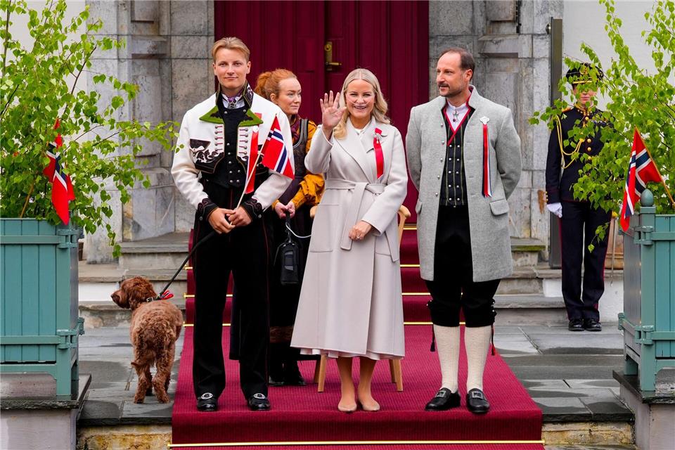 Kronprinzessin Mette-Marit (m) zeigte sich erneut in der Öffentlichkeit. Lise Åserud/NTB/dpa