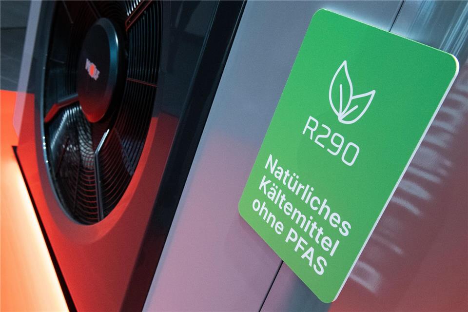 Kühle fürs Haus? Am besten greift man dafür zu Geräten, die mit einem klimafreundlichen Kältemittel arbeiten.picture alliance/dpa/dpa-tmn