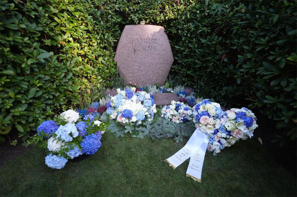 Kühne wurde auf dem Friedhof Ohlsdorf beigesetzt.Marcus Brandt/dpa