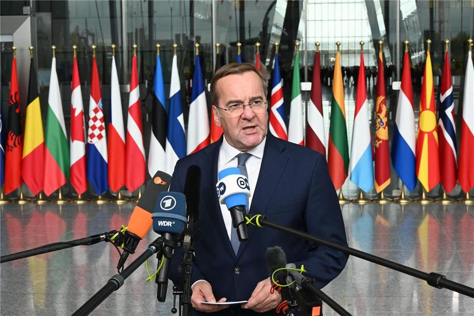 Pistorius schickt Kampfjets für Nato-Schutzflüge nach Polen Kündigt einen deutlich stärkeren deutschen Einsatz für den Schutz der Nato-Ostflanke an: Bundesverteidigungsminister Boris Pistorius.Ansgar Haase/dpa