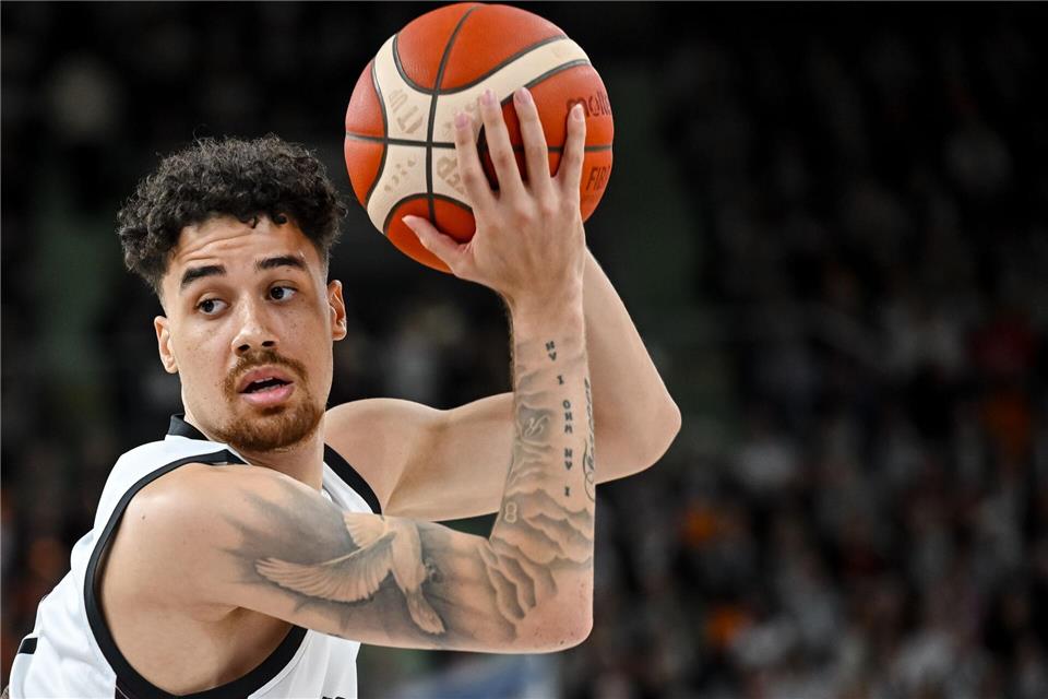 Künftig für die Baskets Bamberg am Ball: Joshua Obiesie. (Archivbild)Harry Langer/dpa