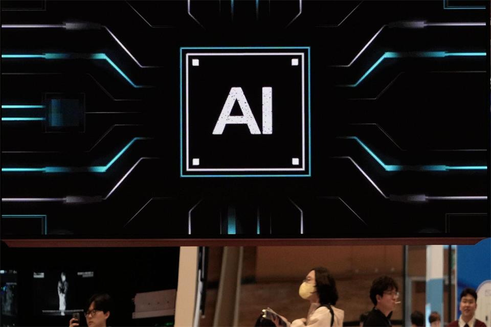 Künstliche Intelligenz wird in vielen deutschen Unternehmen noch zögernd genutzt. Ahn Young-joon/AP/dpa