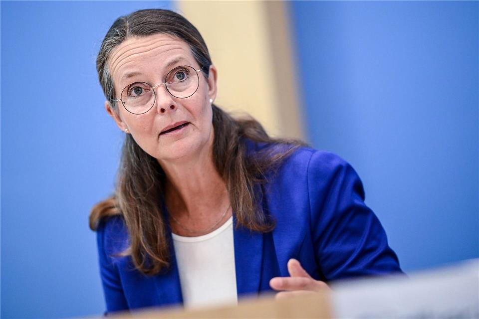 Kulturministerin Bettina Martin (SPD) hat kein Interesse daran, die Diskussion um eine Landeshymne für Mecklenburg-Vorpommern wieder aufzunehmen. (Archivbild)Britta Pedersen/dpa