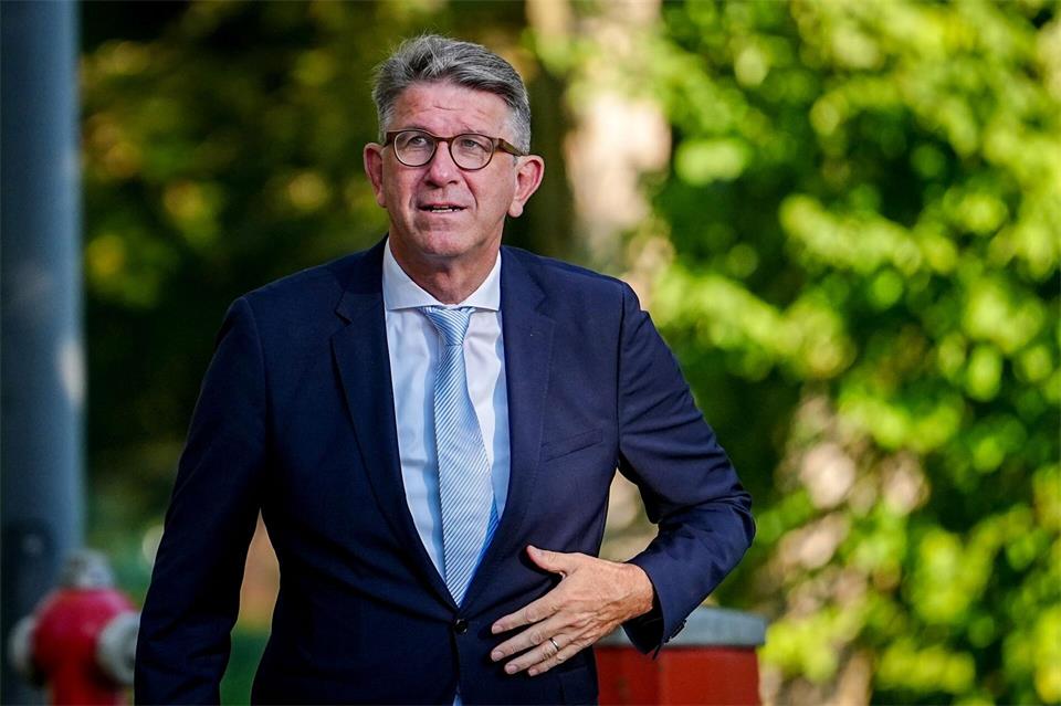 Kulturstaatsminister Weimer und Google unterstützen gemeinsam ein Projekt gegen die Fälschung von historischen Ausstellungsstücken. (Archivbild)Kay Nietfeld/dpa