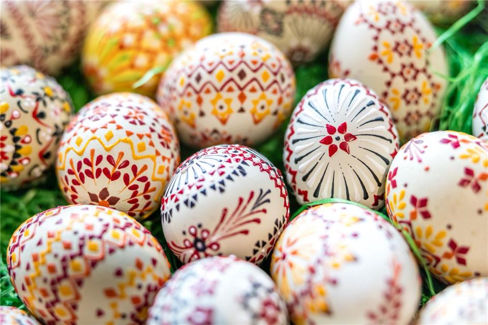 Kunstvoll verzierte Ostereier - das hat im Spreewald Tradition.Frank Hammerschmidt/dpa