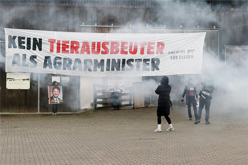 Kurz nach der Protestaktion zog Felßner seine Kandidatur für das Amt des Bundesagrarministers zurück. (Archivbild)---/dpa