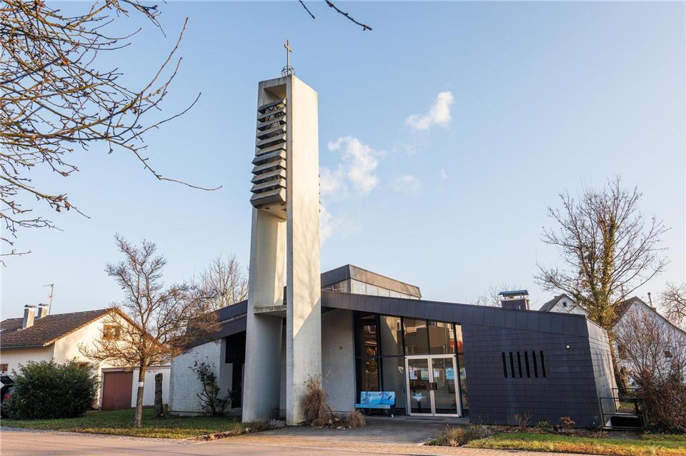 Kurz vor Schluss - Kirche wird aufgegeben. (Foto-Archiv)Philipp von Ditfurth/dpa