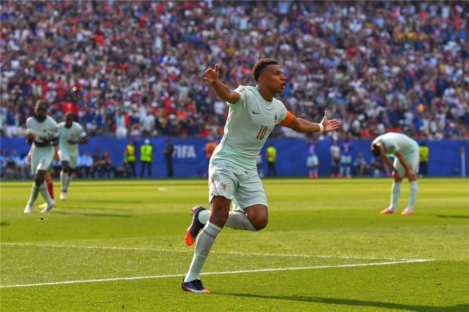 Kylian Mbappé schoss Frankreich ins Halbfinale.Steven Senne/AP/dpa
