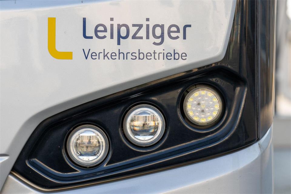 LVB testet Bodycams bei Fahrausweisprüfungen im Raum Leipzig. (Symbolbild)Hendrik Schmidt/dpa