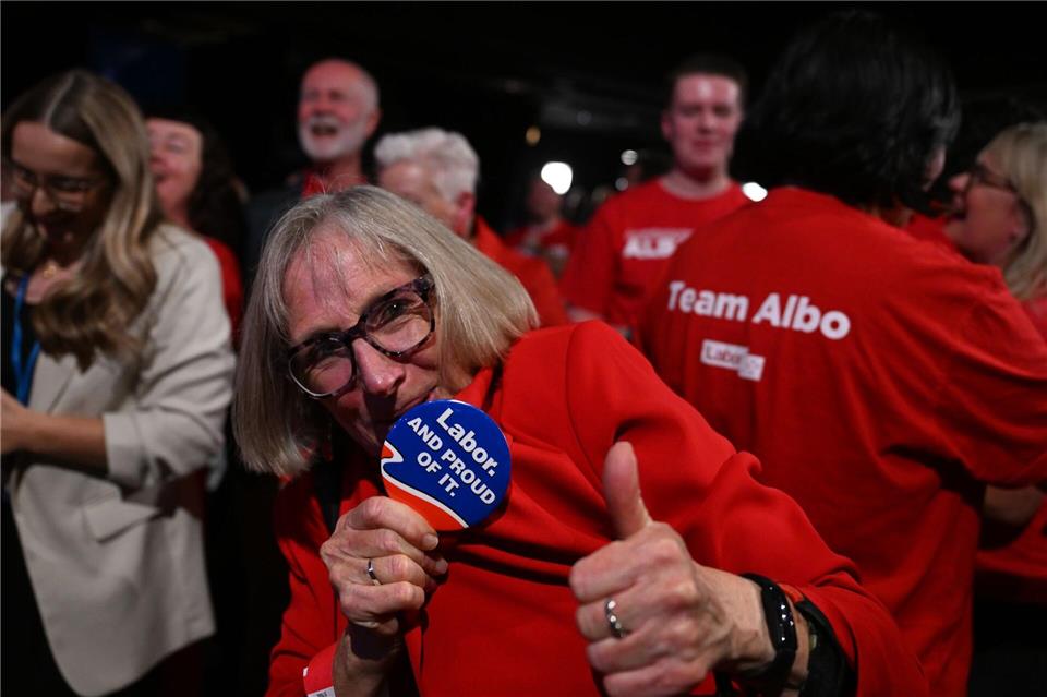 Labor-Anhänger brachen in Jubel aus.Dean Lewins/AAP/dpa
