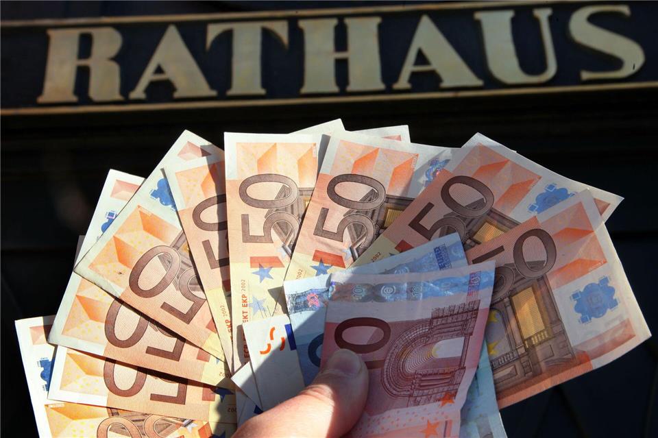 Länder mit hochverschuldeten Kommunen sollen Geld vom Bund bekommen. (Illustration)Jens Büttner/dpa-Zentralbild/dpa