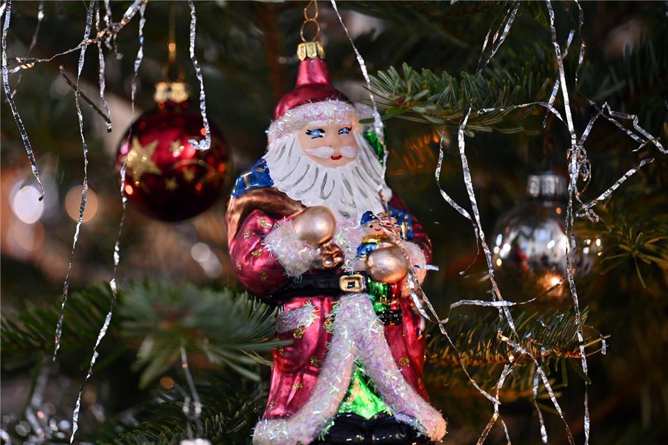 Lametta gehörte auf den Weihnachtsbaum.Martin Schutt/dpa