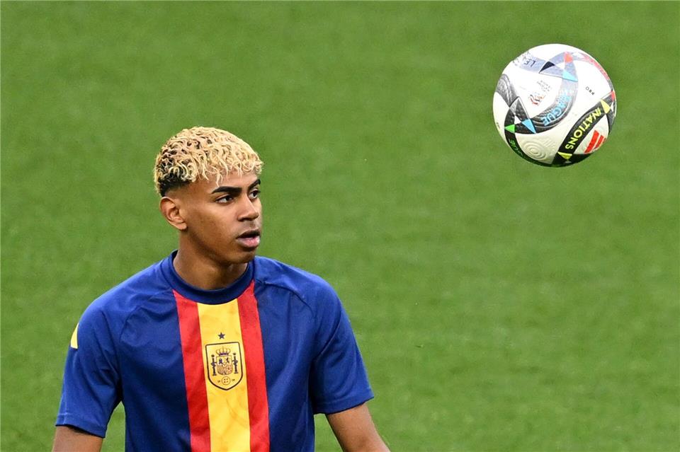 Lamine Yamal ist einer der Stars in der spanischen Mannschaft. (Archivbild)Sven Hoppe/dpa