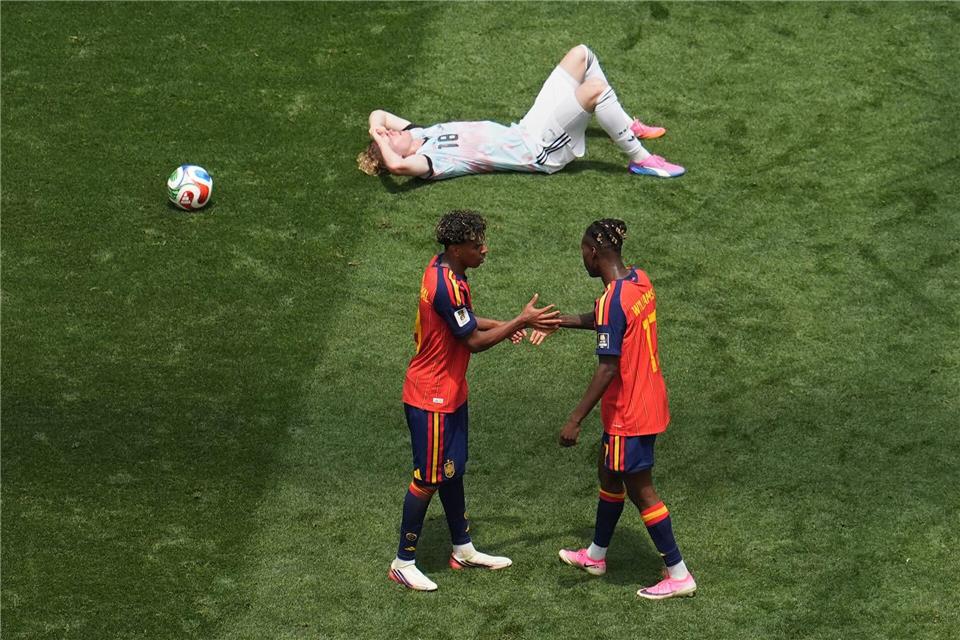 Lamine Yamal und Nico Williams könnten gegen Frankreich wieder die Flügelzange bilden.Marcio J. Sanchez/AP/dpa