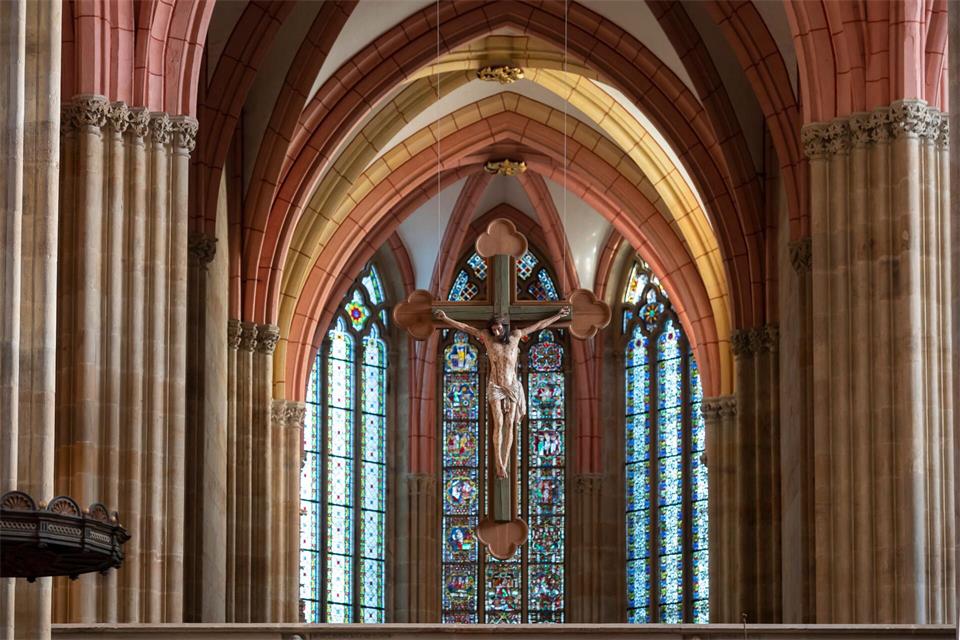 Landesbischof Tobias Bilz predigt am Samstagvormittag im Meißner Dom. (Symbolbild) Matthias Rietschel/dpa-Zentralbild/dpa