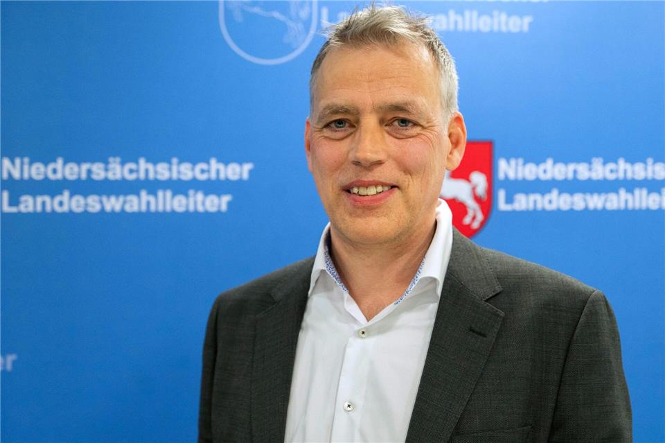 Landeswahlleiter Markus Steinmetz ist trotz kleinerer Pannen mit dem Ablauf der Bundestagswahl in Niedersachsen zufrieden. (Archivbild)Alicia Windzio/dpa