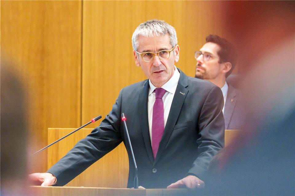 Landtagspräsident Hering sieht dem Verfahren vor dem Verfassungsgerichtshof gelassen entgegen. (Archivbild)Andreas Arnold/dpa