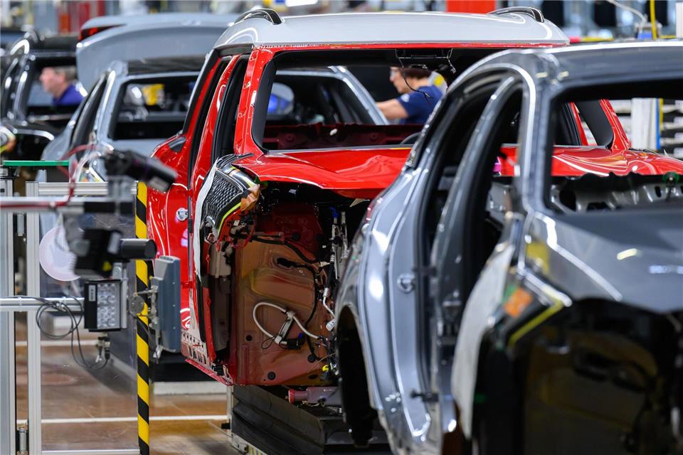 Auto-Städte leiden unter Schwund bei Gewerbesteuer Lange waren Autostandorte in Sachen Gewerbesteuer verwöhnt – das ändert sich nun. (Symbolbild)Hendrik Schmidt/dpa