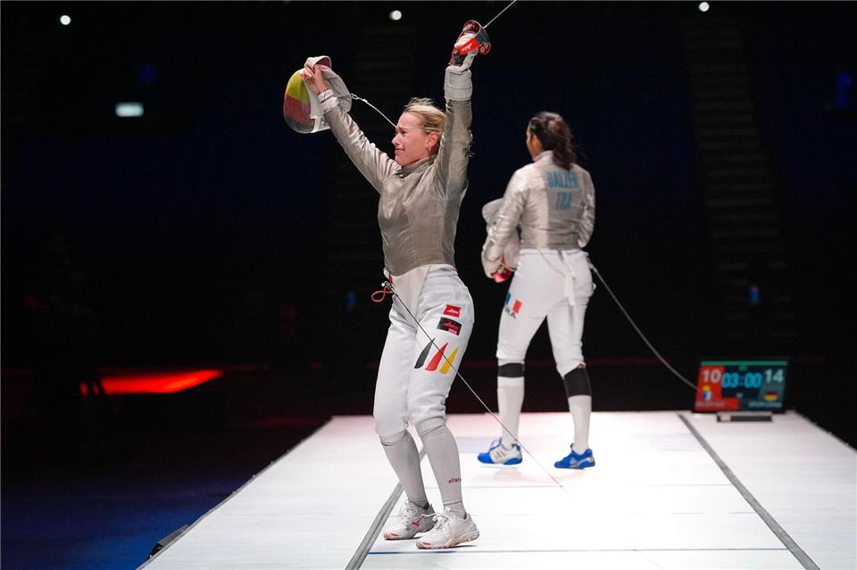 Larissa Eifler ist überraschend Weltmeisterin geworden.Luca Pagliaricci/Bizzi Team/Deutscher Fechter-Bund/dpa