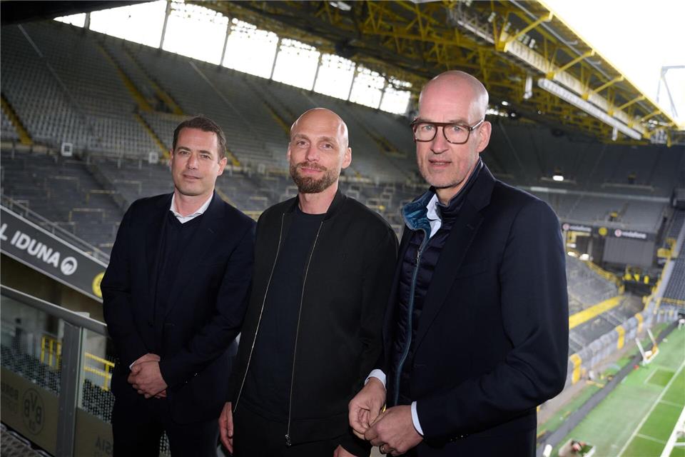 Lars Ricken (l.), Ole Book (m.) und Carsten Cramer (r.) wollen den BVB wieder titelreif machen.Bernd Thissen/dpa