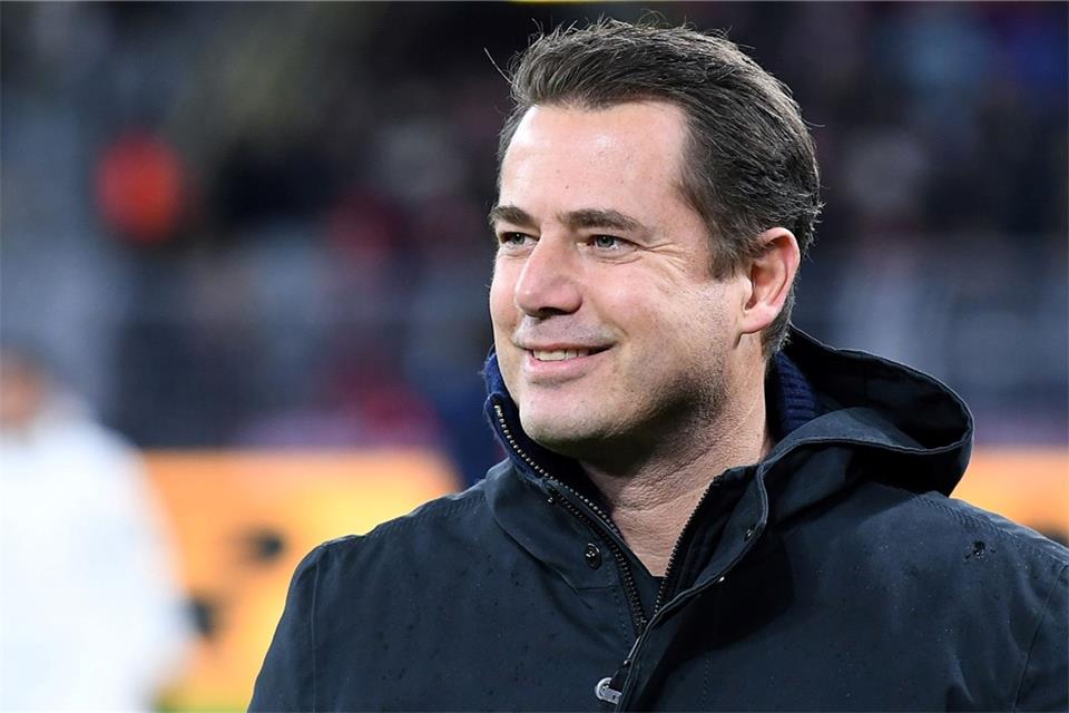 BVB setzt nach Watzke-Ära auf Ricken Lars Ricken wird Geschäftsführer Sport bei Borussia Dortmund und übernimmt damit einen Teil der bisherigen Aufgaben von Hans-Joachim Watzke.