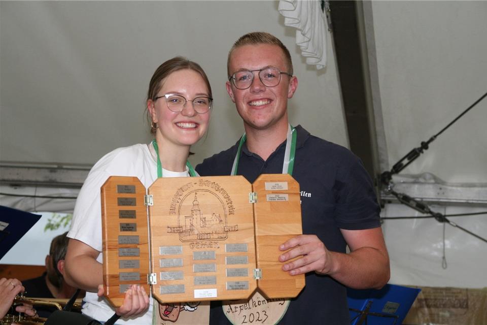 Lars Wedding und Kathrin Nagel sind die Junggesellen-Majestäten in Gemen. 