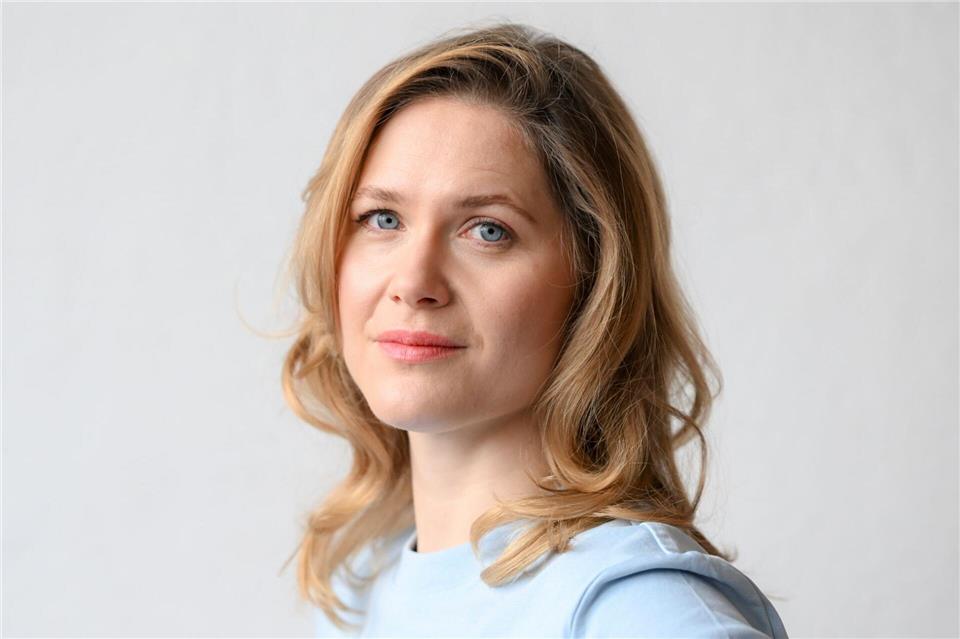 Laura Lippmann will gehörlosen Menschen mehr Sichtbarkeit verschaffen.Jens Kalaene/dpa