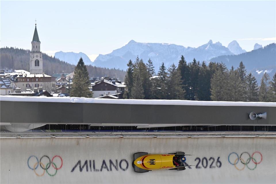 Laura Nolte geht als Favoritin in den zweiten Tag im Monobob.Robert Michael/dpa
