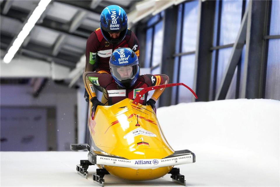 Laura Nolte und Leonie Kluwig landen beim Zweierbob-Weltcup auf Rang drei.Ints Kalnins/ZUMA Press Wire/dpa